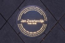 Monument voor Jan Zwartendijk